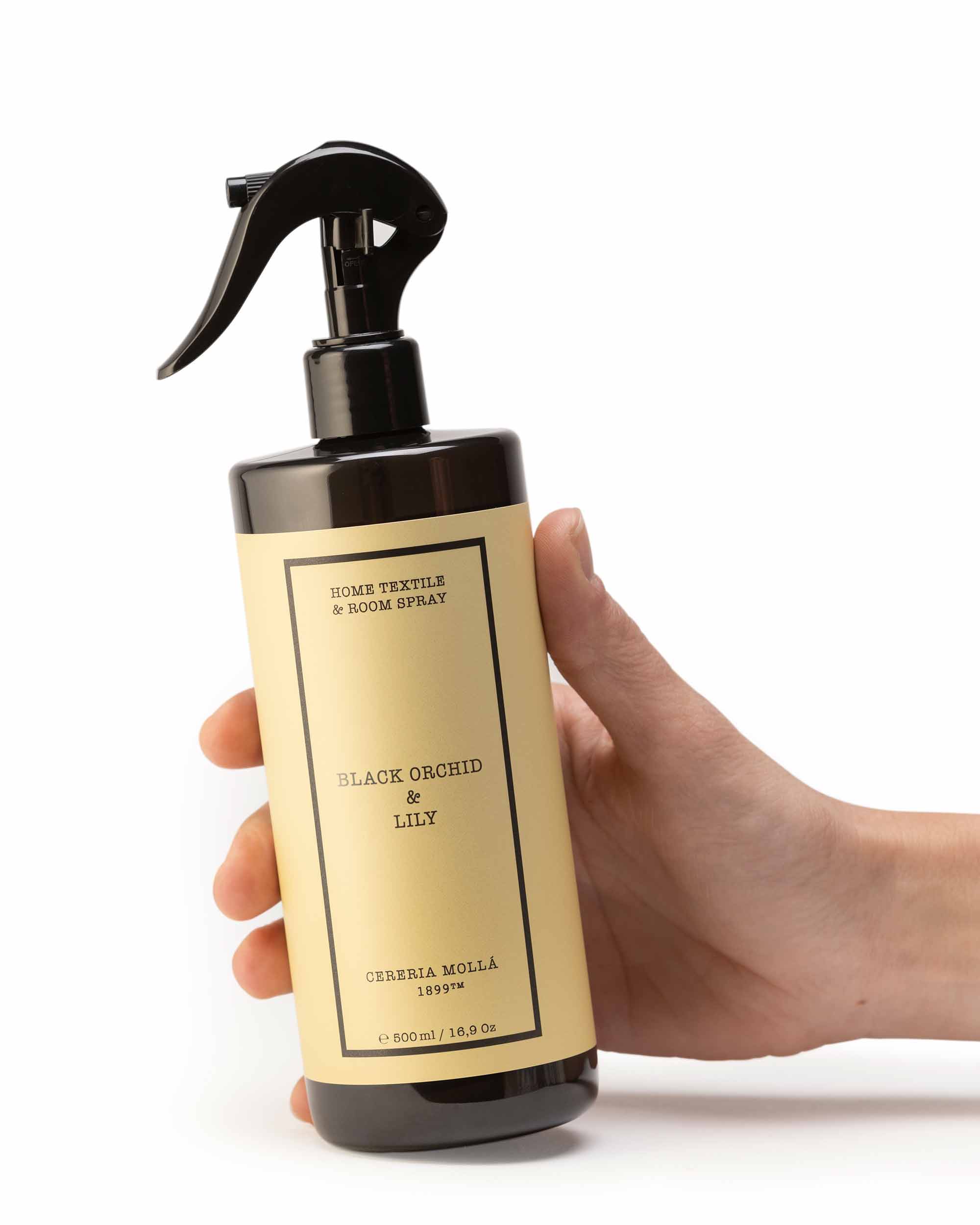 معطر للأقمشة Black Orchid & Lily (500 مل)