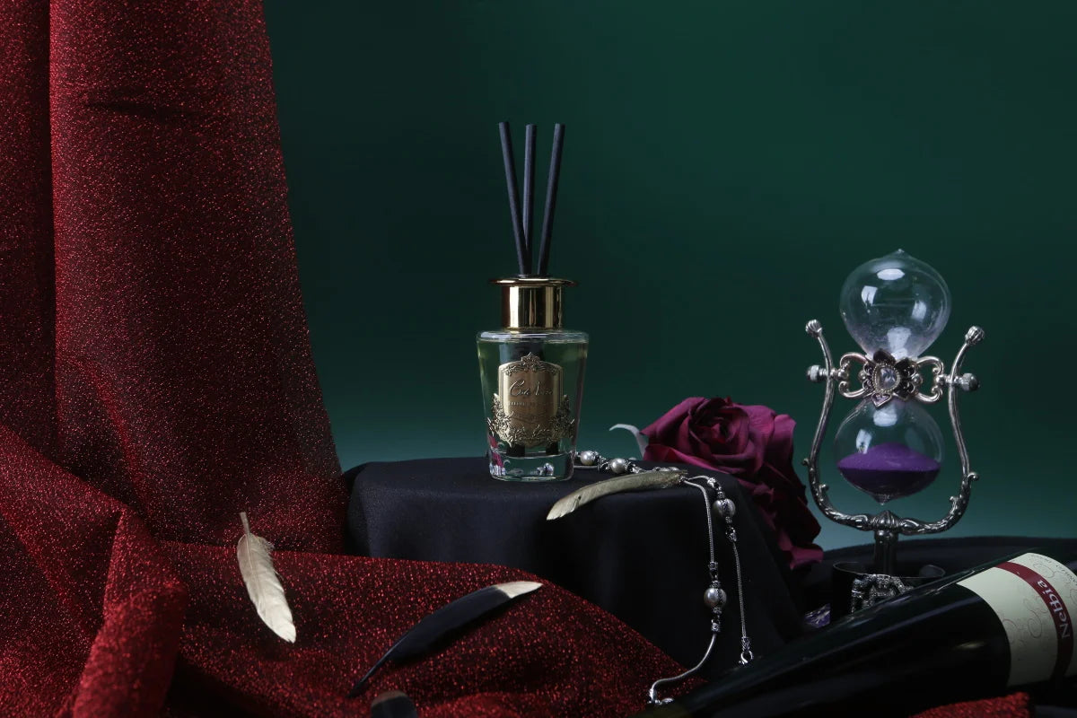 موزّع عطر فاخر Queen of the Night — ذهبي (Côte Noire)