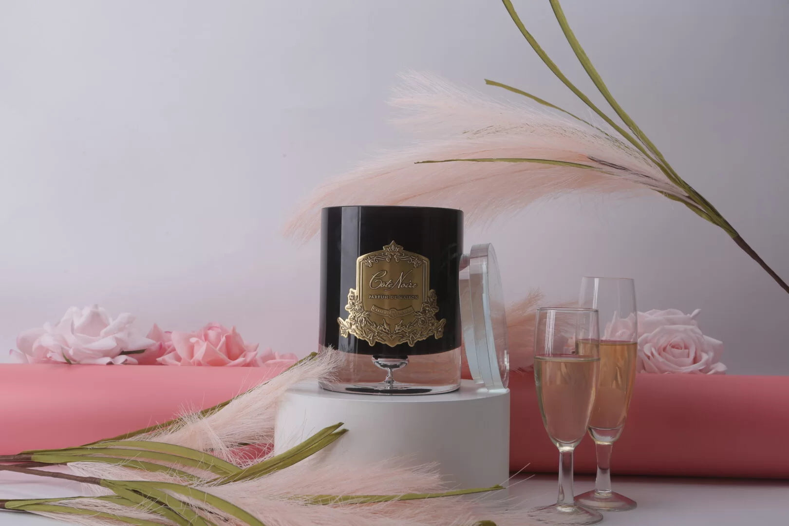 شمعة فاخرة عملاقة PINK CHAMPAGNE